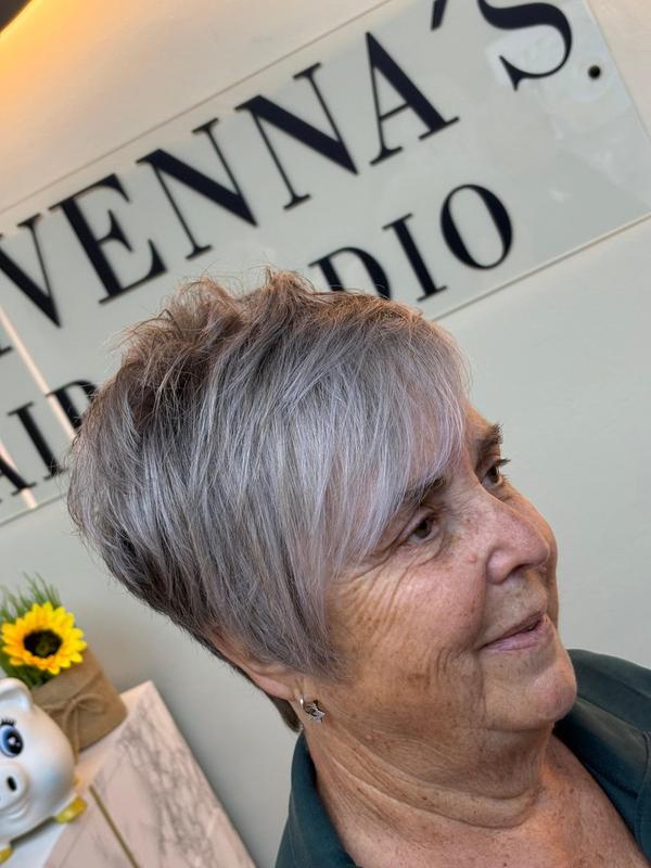 Trabajo de peluquería Falivenna's Hair Studio Ourense - foto 02
